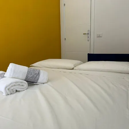 Travelers Cove - Spagnoli Apartament *