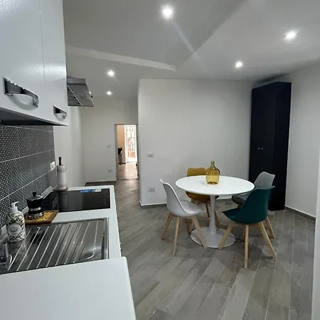 Travelers Cove - Spagnoli Apartament Neapol