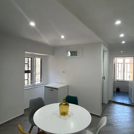 Travelers Cove - Spagnoli Apartament